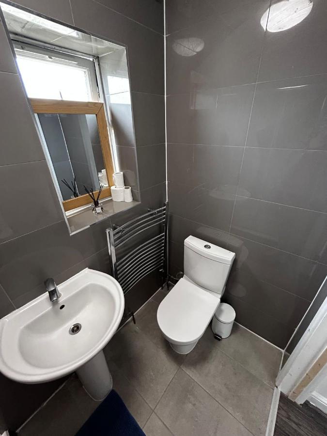 The Ruislip Apartment Exterior foto