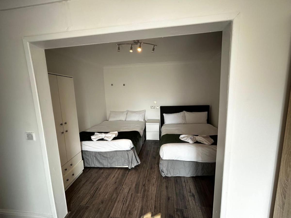 The Ruislip Apartment Exterior foto