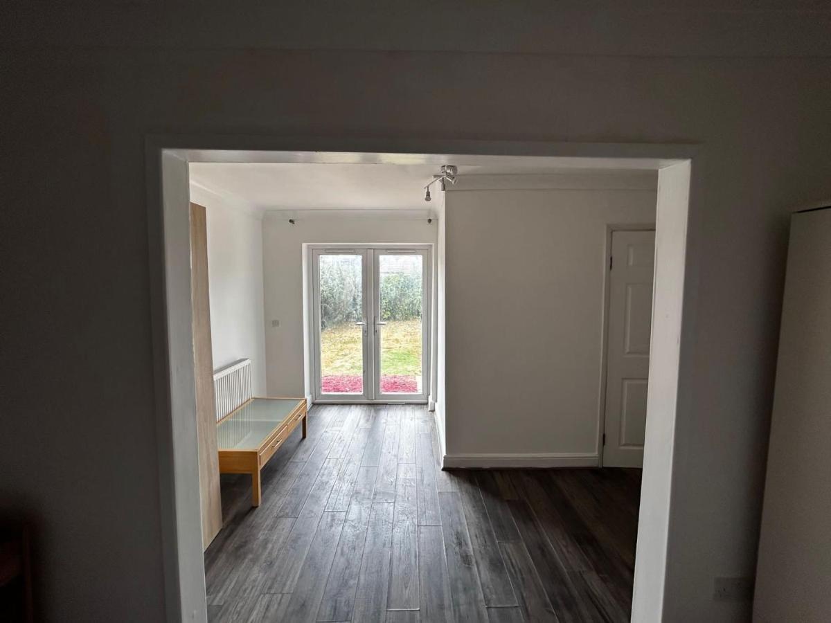 The Ruislip Apartment Exterior foto